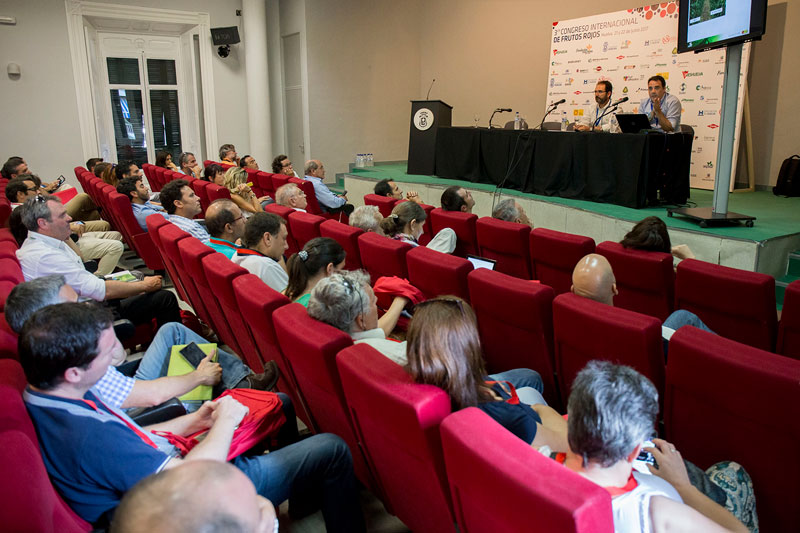 SP Soluciones Agricolas muestra en el IV Congreso de Frutos Rojos su apuesta por la agricultura sostenible